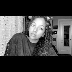 Meet your Posher, Carlie